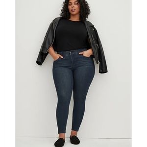 Torrid 22R Bombshell Skinny Jeans